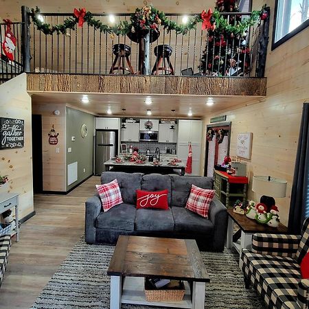 סביירוויל Lil Cabin In The Cove! Mtn Views, Theater, Hot Tub, Games, King Beds, Prime Location! מראה חיצוני תמונה