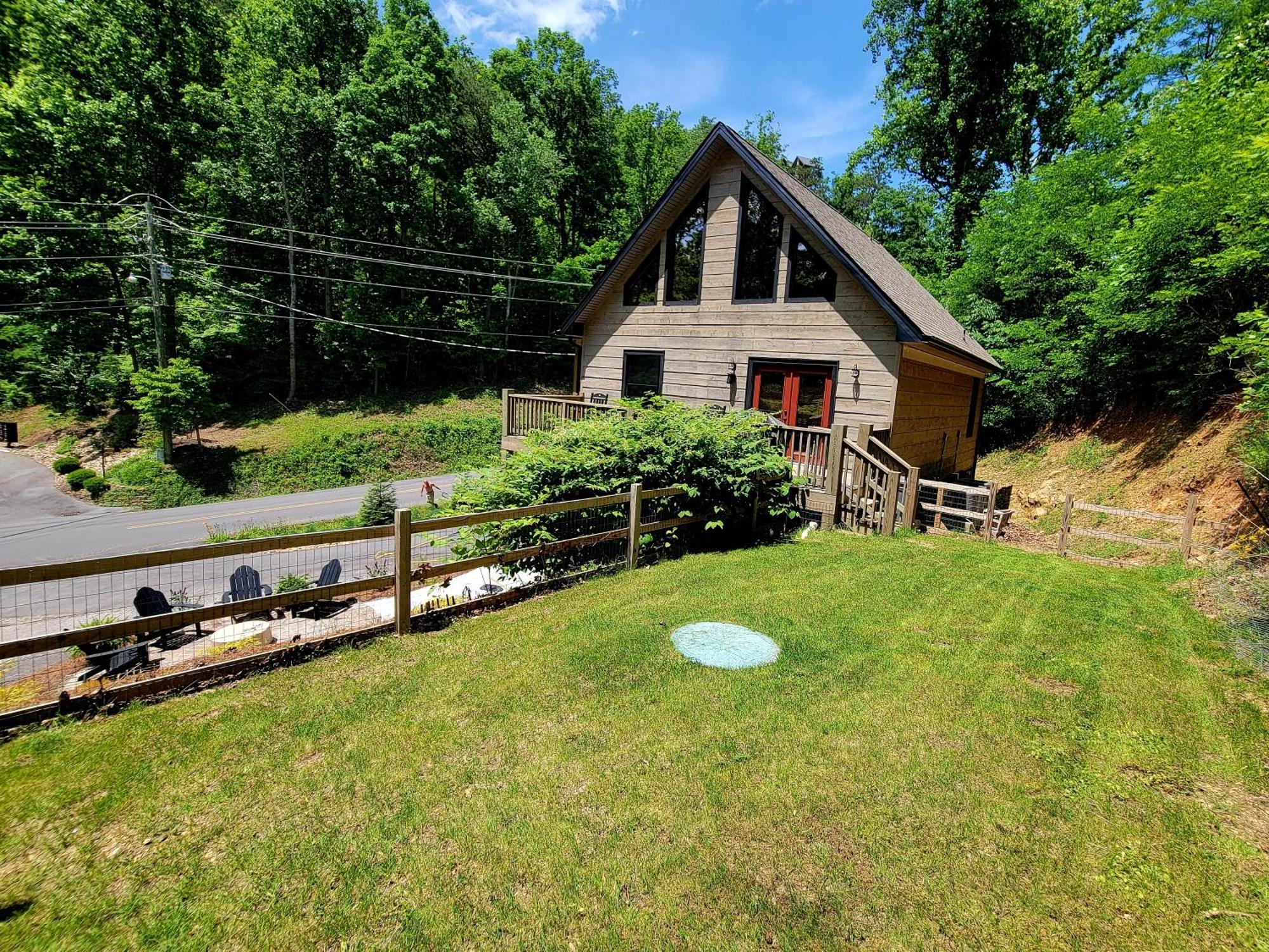 סביירוויל Lil Cabin In The Cove! Mtn Views, Theater, Hot Tub, Games, King Beds, Prime Location! מראה חיצוני תמונה