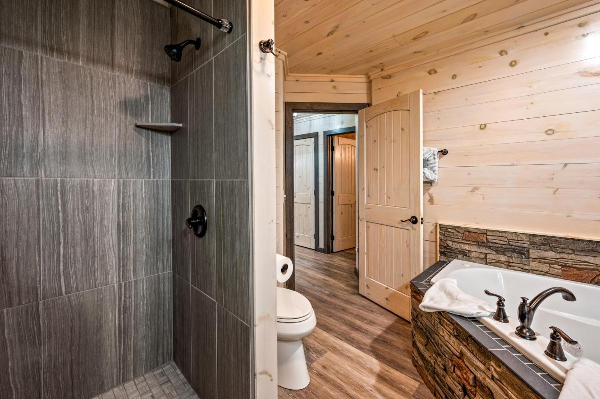 סביירוויל Lil Cabin In The Cove! Mtn Views, Theater, Hot Tub, Games, King Beds, Prime Location! מראה חיצוני תמונה