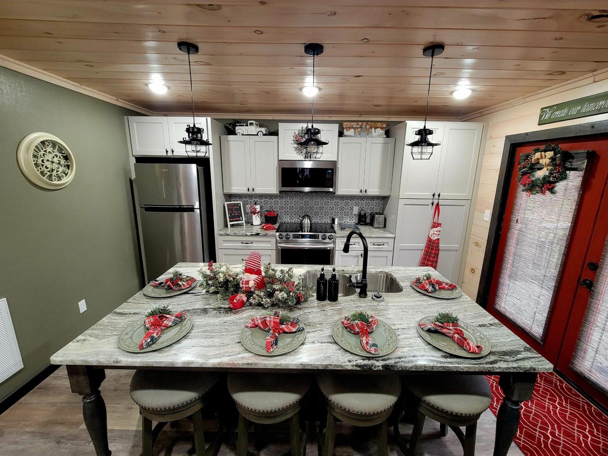 סביירוויל Lil Cabin In The Cove! Mtn Views, Theater, Hot Tub, Games, King Beds, Prime Location! מראה חיצוני תמונה